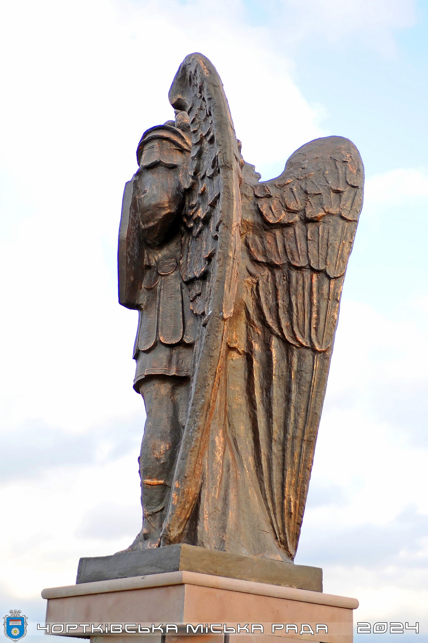 На зображенні може бути: пам’ятник