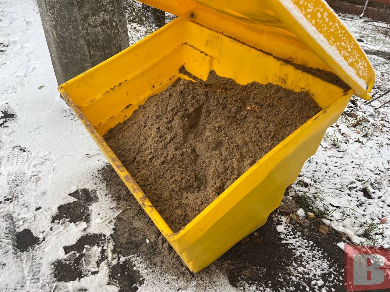 Новини Хмельницького - фото з Хмельницький засипає снігом: як комунальники усувають наслідки негоди