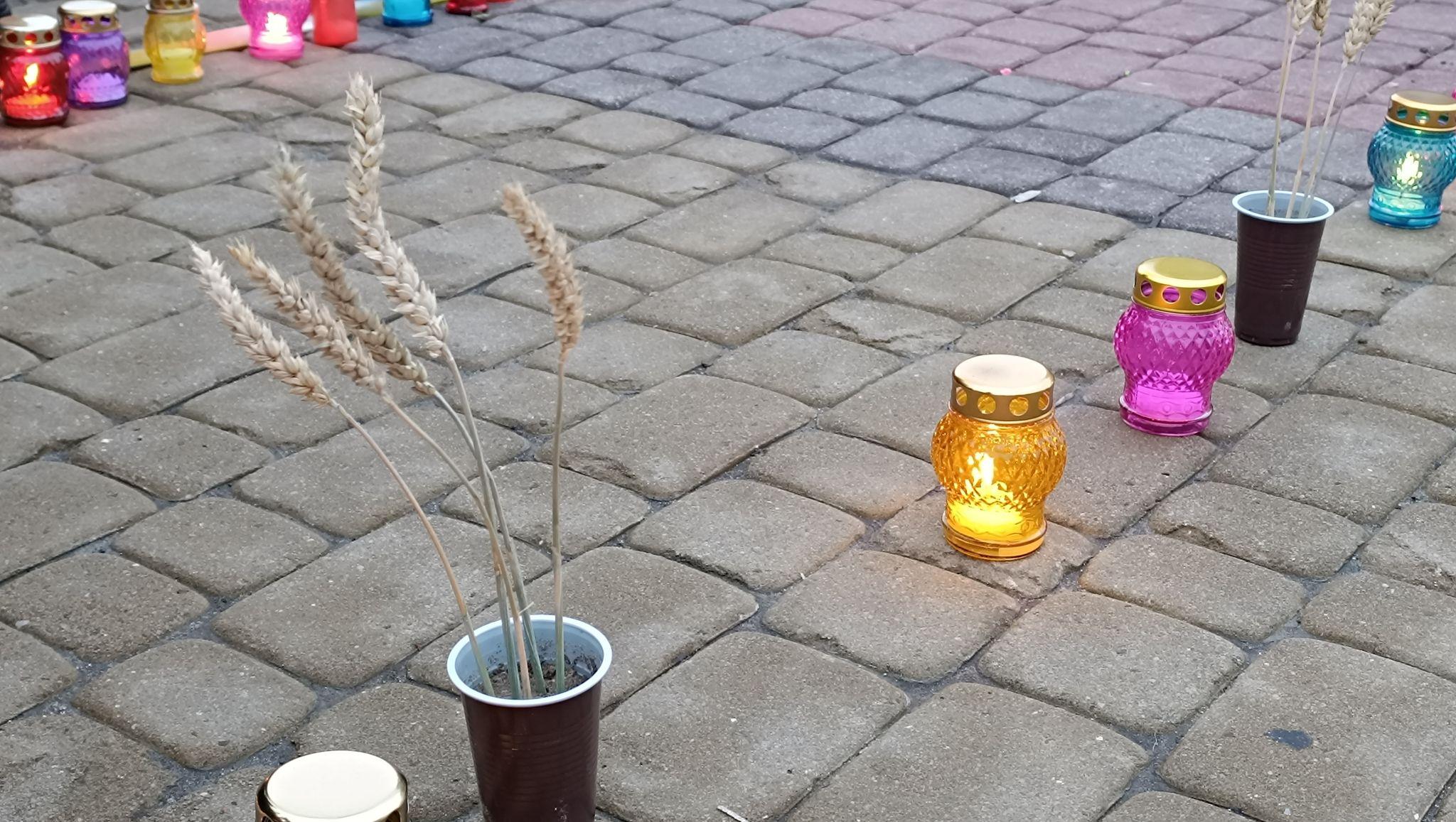 Новини Тернополя - фото з Жертв голодоморів вшанували хвилиною мовчання і молитвою