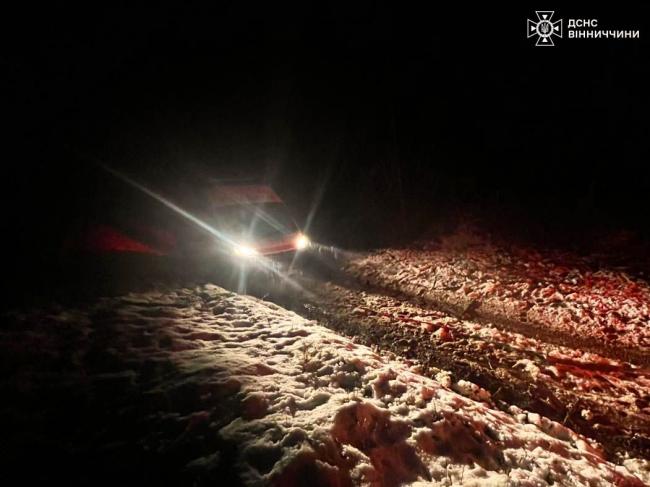 Новини Вінниці - фото з Повалені дерева на автошляхах Вінниччини: рятувальники ліквідували наслідки негоди