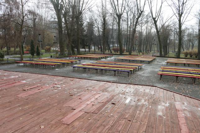 Новини Тернополя - фото з Чому літню естраду у парку Шевченка не відремонтували, як обіцяли: дізналися журналісти «20 хвилин»