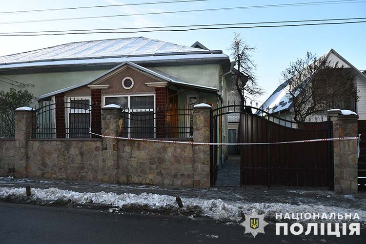 Новини Тернополя - фото з Деталі вбивства на Дівочій: підозрюваний був знайомий із подружжям, яке загинуло поліцейські тернопільщини затримали підозрюваного у скоєнні подвійного вбивства