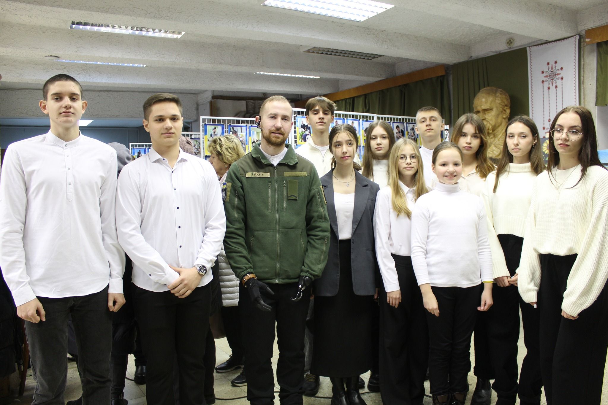 Новини Тернополя - фото з У Тернополі відкрили виставку воїна-захисника Володимира Симанишина