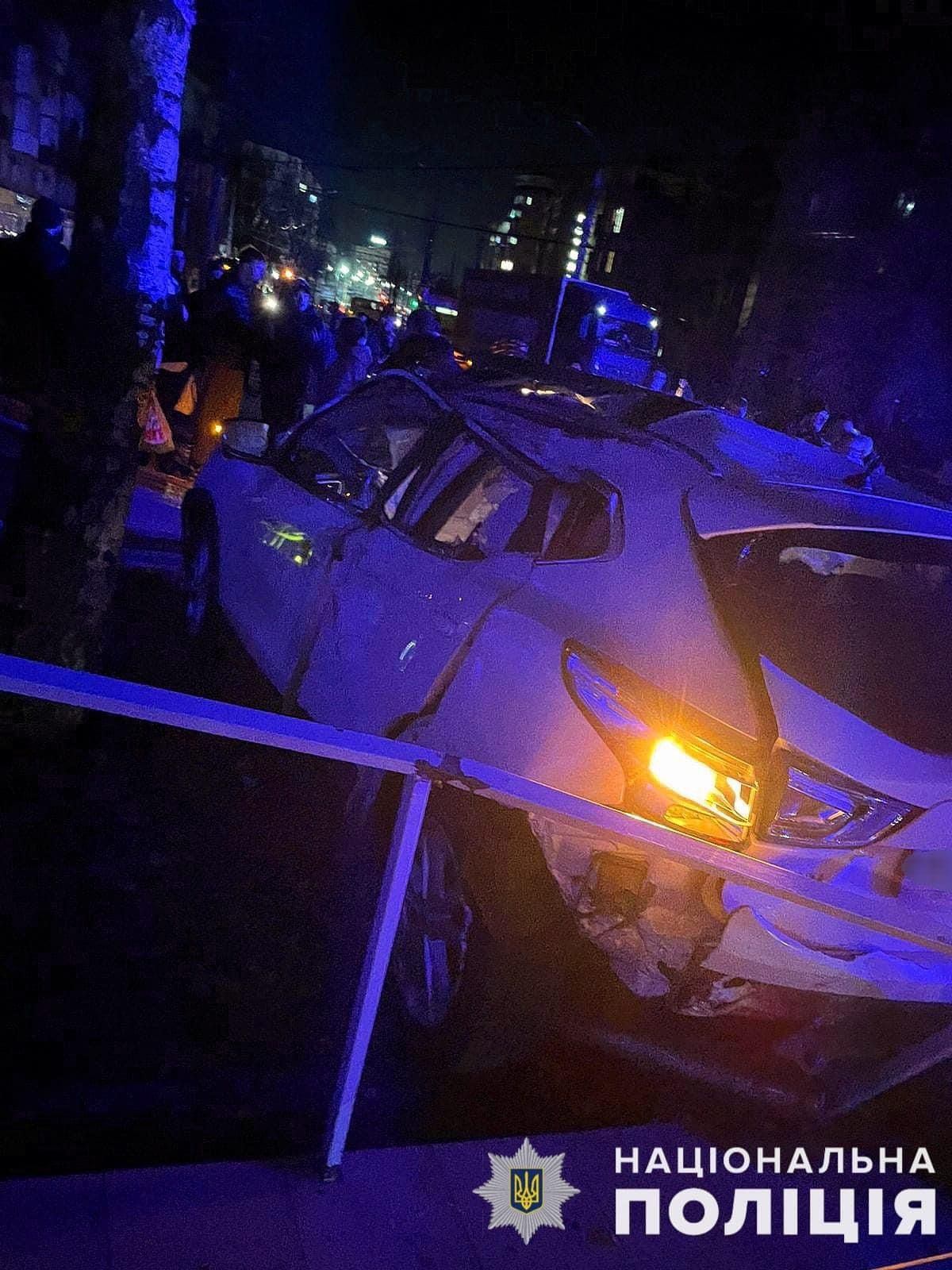 Новини Вінниці - фото з Мамі і сину провели операції. Як почуваються постраждалі в ДТП на Київській