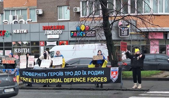 Новини Вінниці - фото з У Вінниці відбулася акція на підтримку родин військовополонених і зниклих безвісти