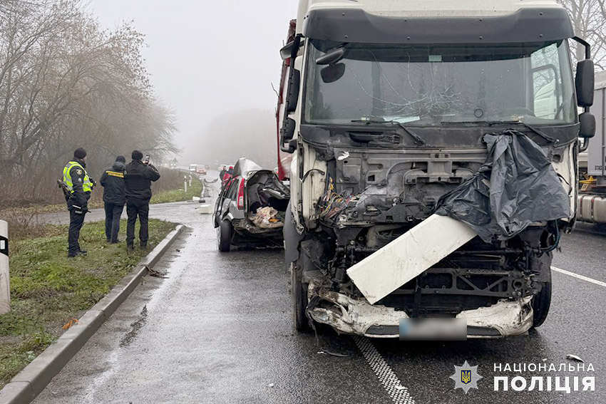 Новини Хмельницького - фото з Смертельна ДТП у Хмельницькому районі: тіло загиблого деблокували рятувальники (ОНОВЛЕНО)