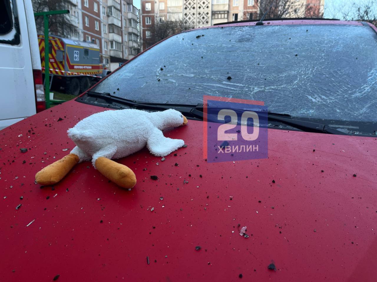 Новини Тернополя - фото з Що відбувається на місці прильоту дрона в будинок. Репортаж «20 хвилин»