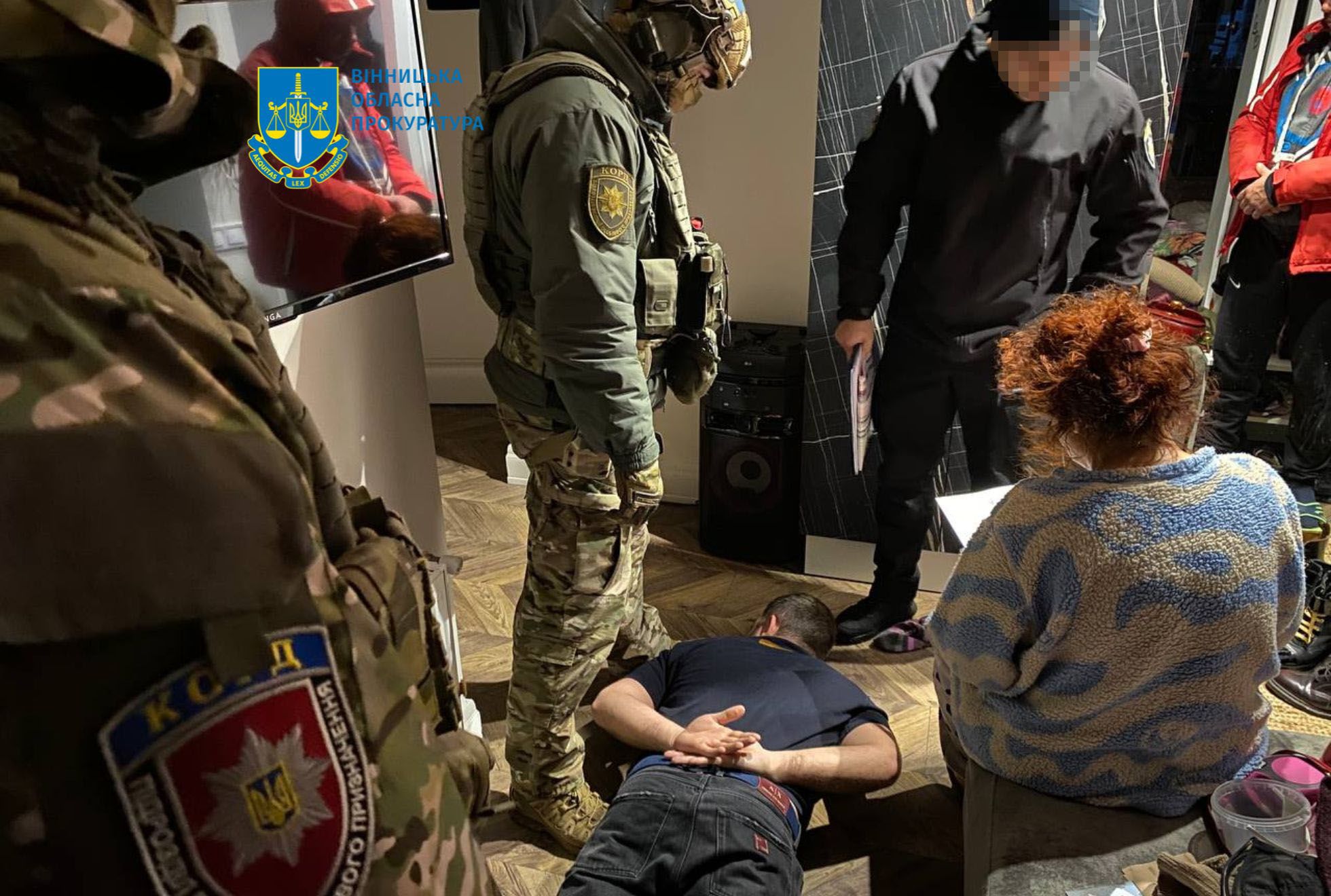 Новини Вінниці - фото з Одного під арешт, двох у розшук. Боксерам, які влаштували бійку в «Мода Барі», оголосили підозру