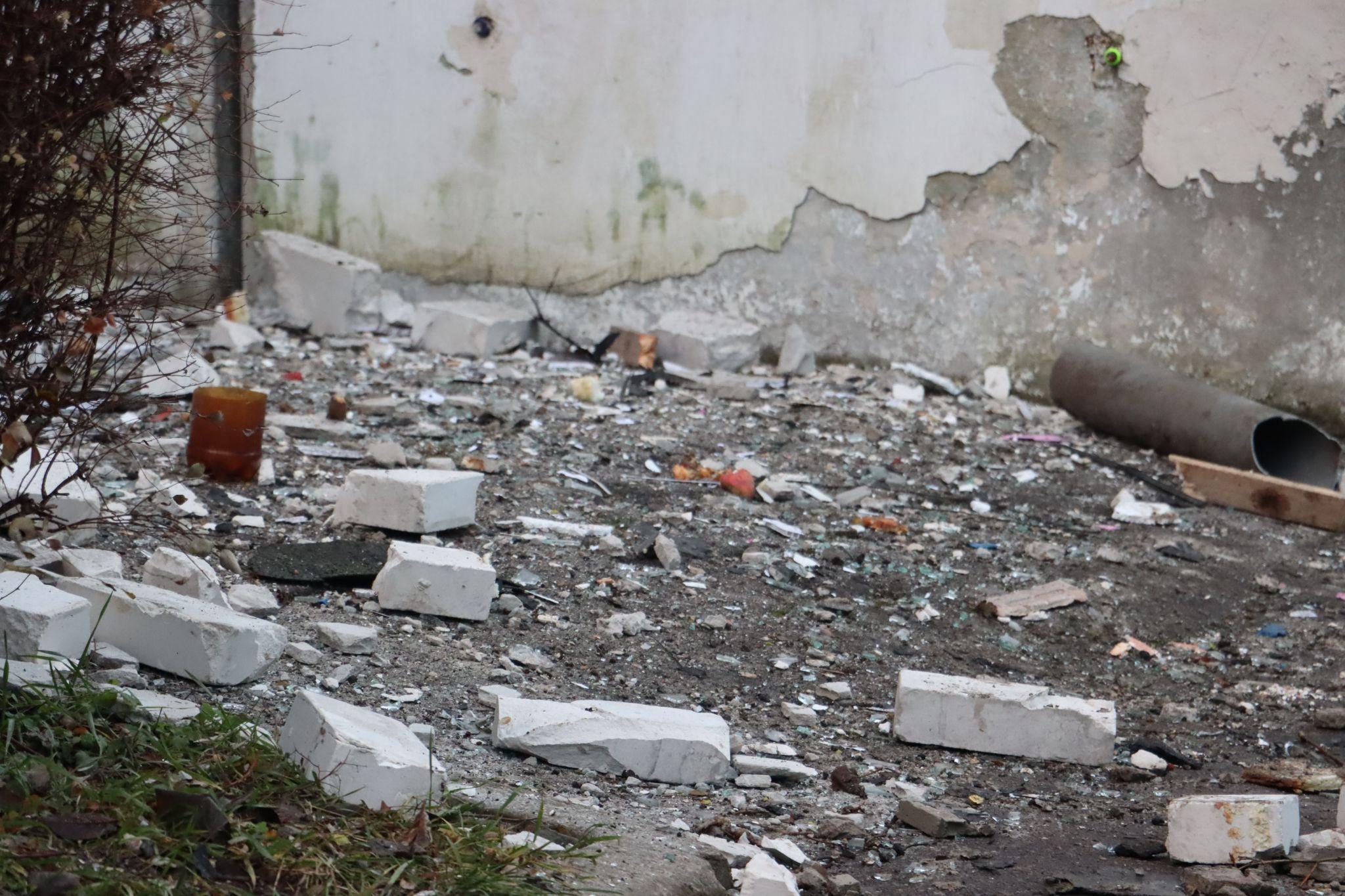 Новини Тернополя - фото з Вибігали в чому було. Тернополяни намагаються забрати із квартир вцілілі речі