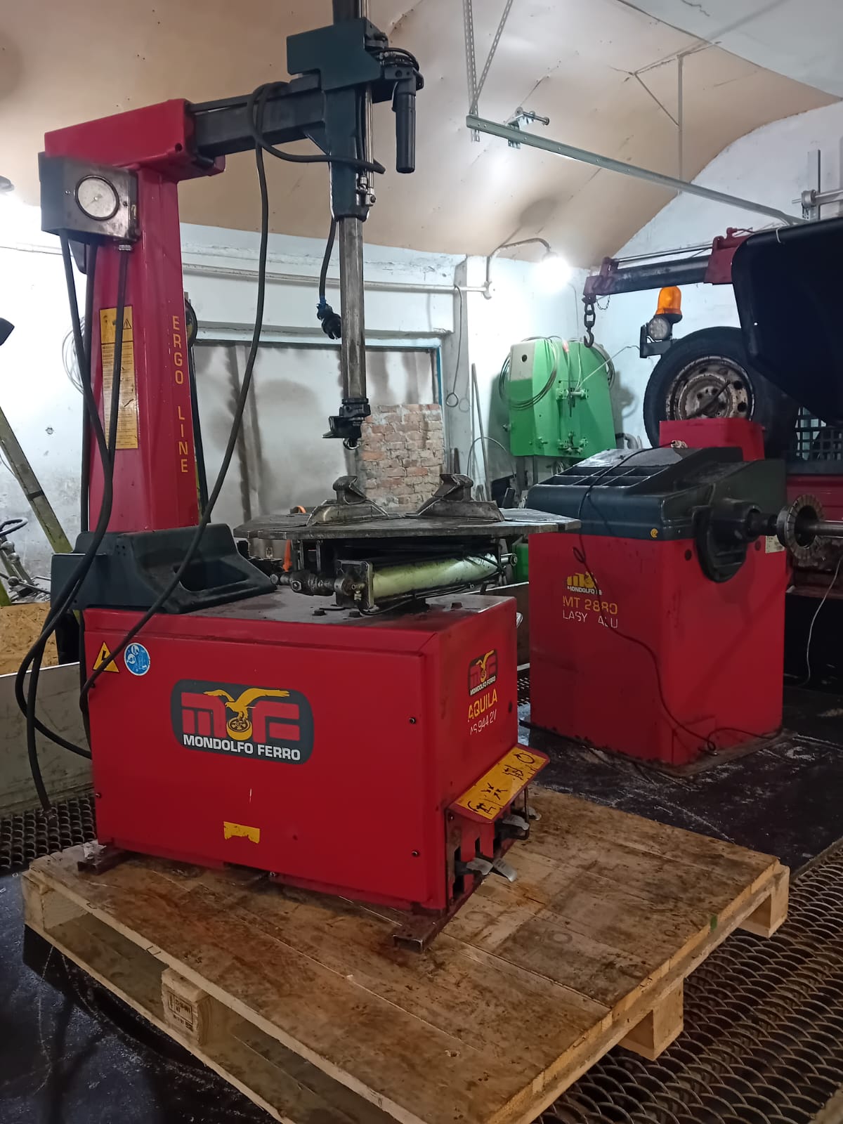 Новини Вінниці - фото з «Їду забирати уже 105 автомобіль»: у латвійця відібрали бізнес, а він все одно допомагає армії