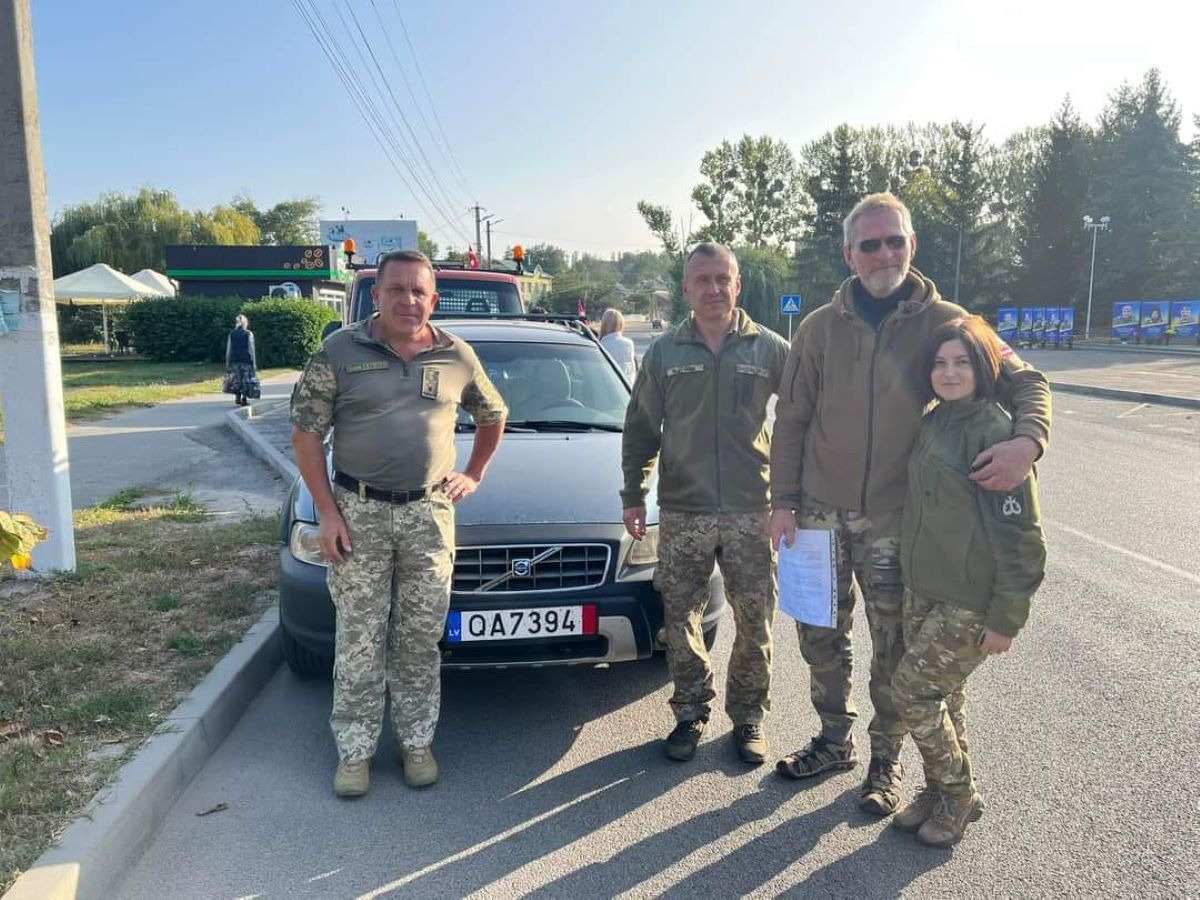 Новини Вінниці - фото з «Їду забирати уже 105 автомобіль»: у латвійця відібрали бізнес, а він все одно допомагає армії