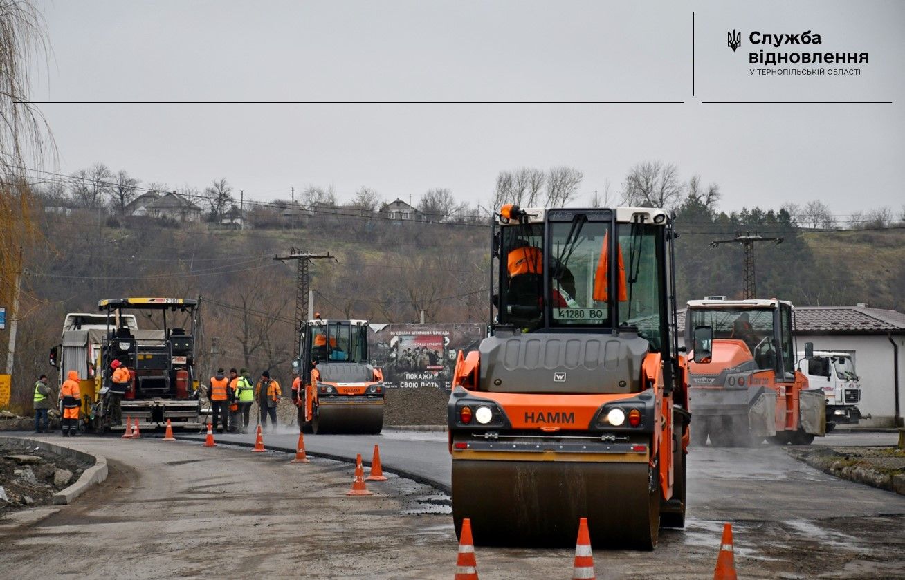 Новини Тернополя - фото з Завершують роботи на підходах до нещодавно відремонтованого мосту в Гусятині