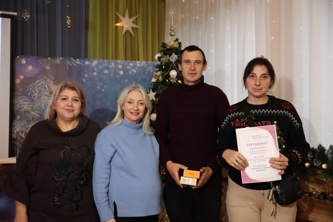 Новини Вінниці - фото з Дитячі будинки сімейного типу отримали подарунки до свята Миколая