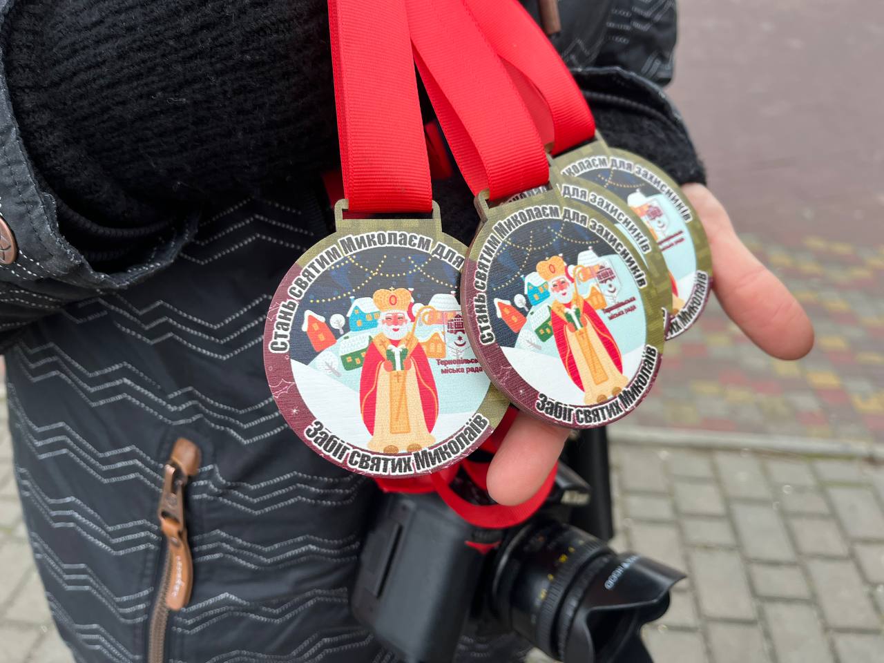 Новини Тернополя - фото з Дистанцію долаю – гроші на ЗСУ збираю: тернополяни долучилися до забігу Святих Миколаїв