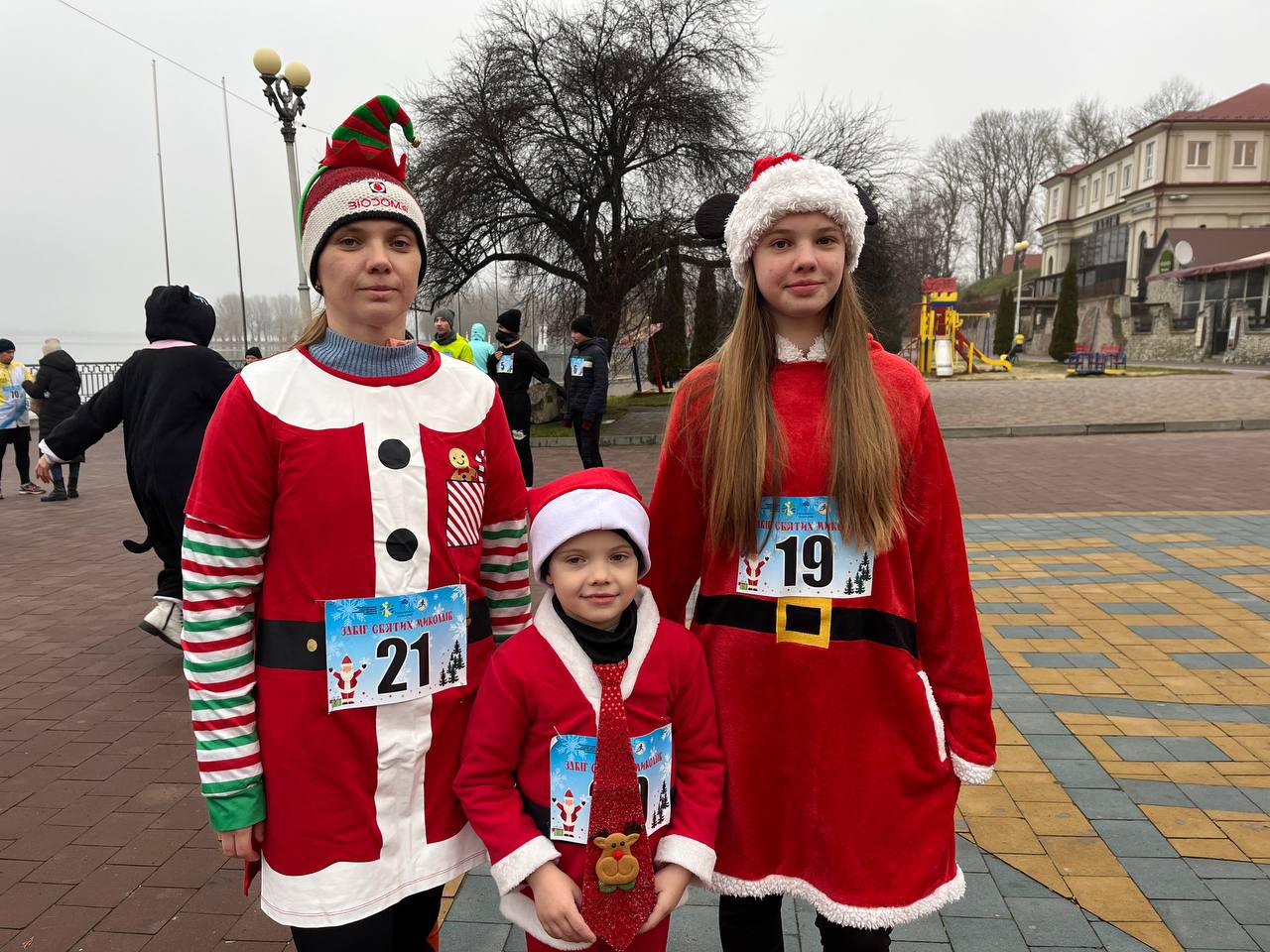 Новини Тернополя - фото з Дистанцію долаю – гроші на ЗСУ збираю: тернополяни долучилися до забігу Святих Миколаїв