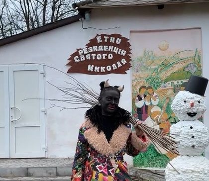 Новини Вінниці - фото з Миколай у Серебринцях: про магію свят та креативні традиції розповідає Марія Філіпішена