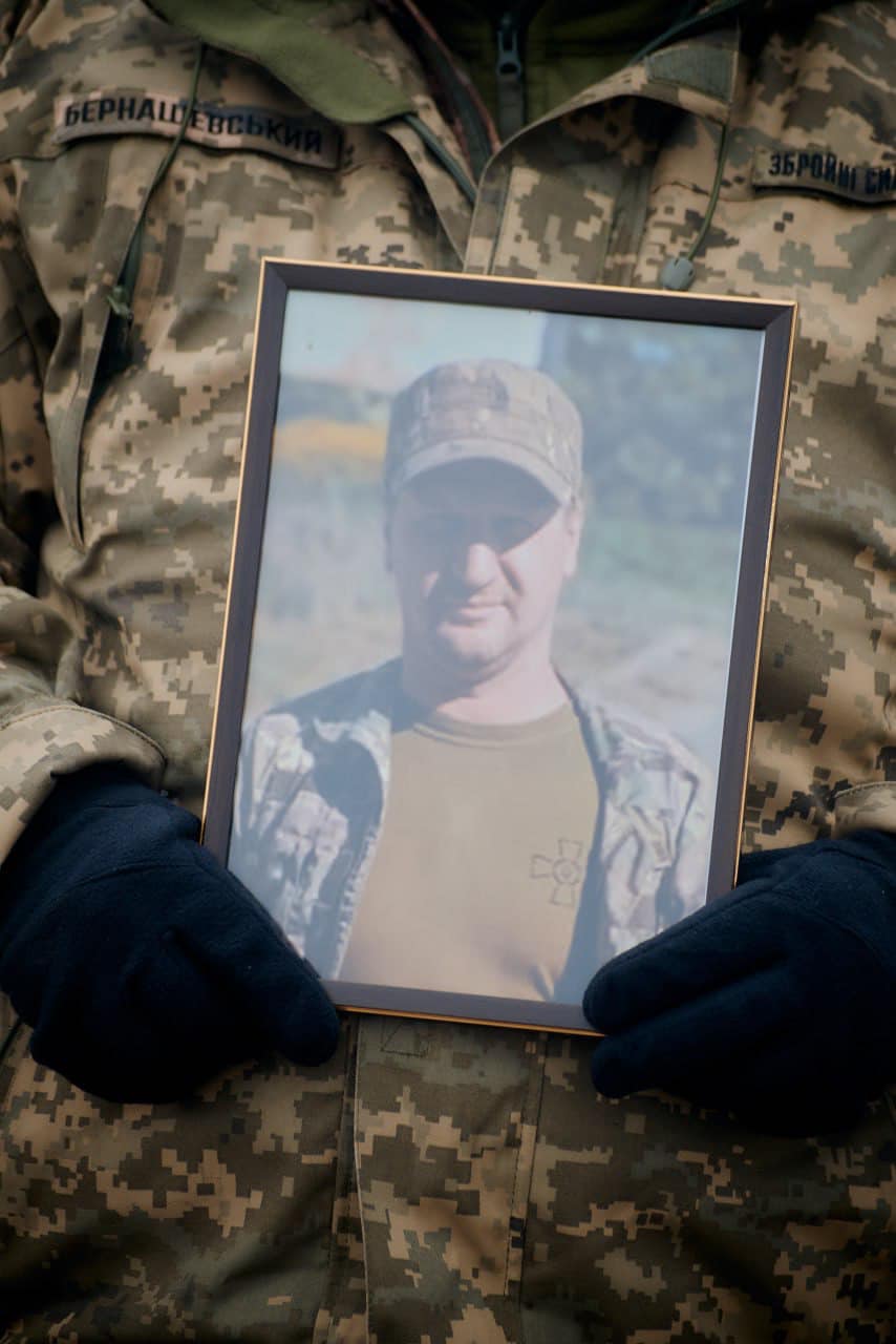 Новини Хмельницького - фото з Восьмеро воїнів повернулось «на щиті» до рідної Хмельниччини