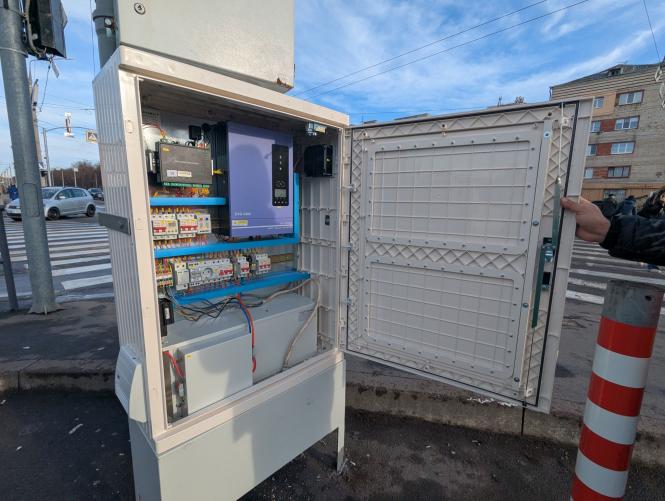 Новини Вінниці - фото з У Вінниці 40 світлофорів обладнані автономними системами живлення. АДРЕСИ