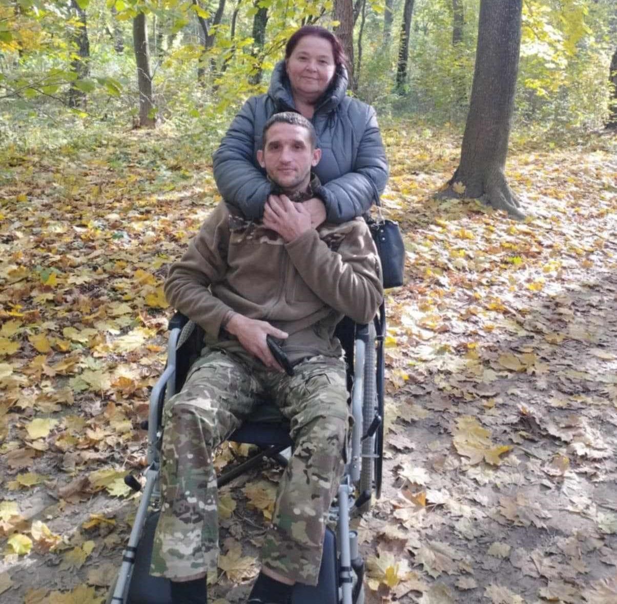 Новини Вінниці - фото з «Саня жмеринський» після інвалідного візка повернувся на фронт: про що воїн розповів матері?
