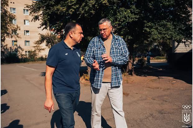 Новини Вінниці - фото з Двом освітянам присудили премії Верховної Ради. Серед них — директор 27-го ліцею Олексій Терновой