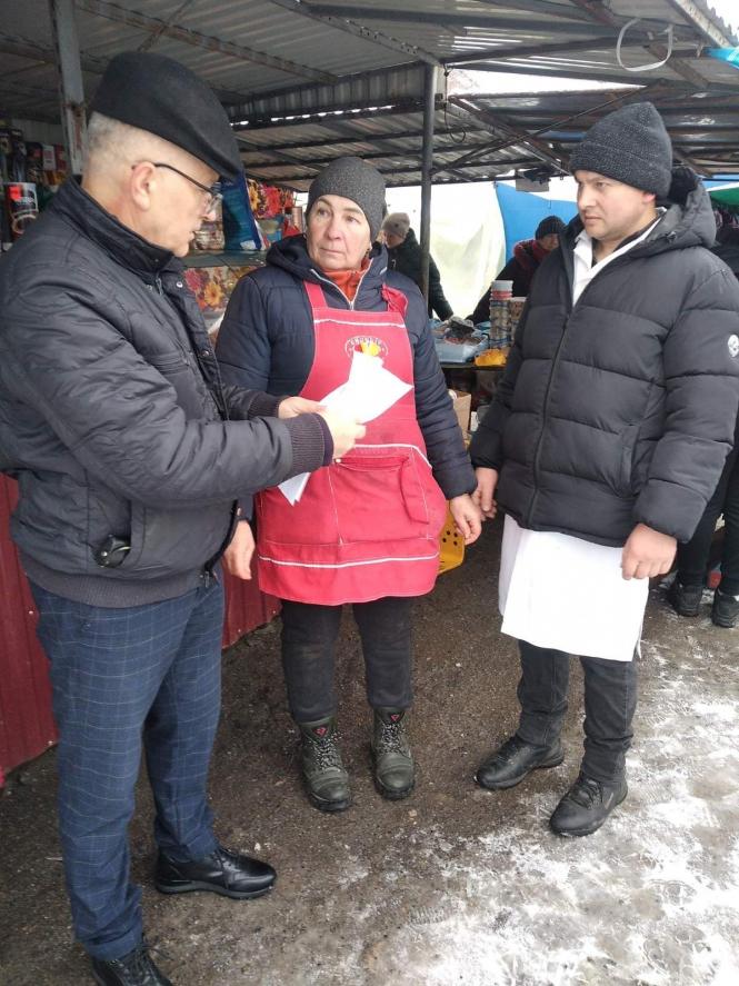 Новини Вінниці - фото з На Вінниччині перевіряють, чи безпечне молоко і м’ясо на ринках