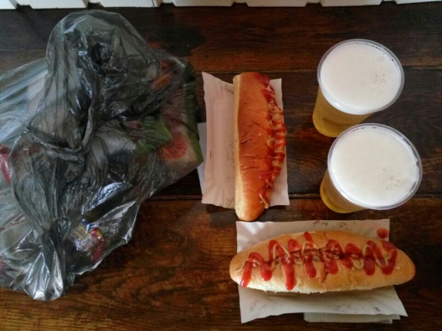 Новини Тернополя - фото з Заходили перед поїздкою на потязі: історія закусочної «Темп» на привокзальному майдані Тернополя