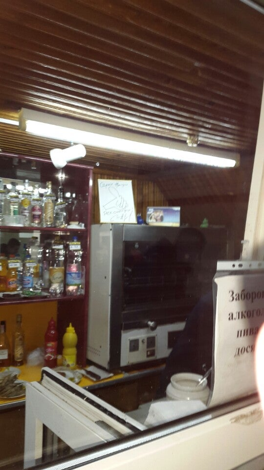 Новини Тернополя - фото з Заходили перед поїздкою на потязі: історія закусочної «Темп» на привокзальному майдані Тернополя