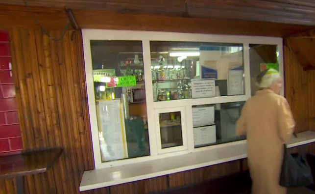 Новини Тернополя - фото з Заходили перед поїздкою на потязі: історія закусочної «Темп» на привокзальному майдані Тернополя