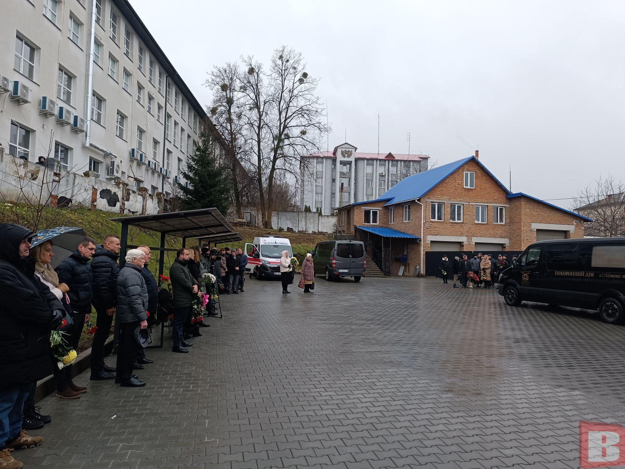 Новини Хмельницького - фото з «Раптово зупинилось серце». Попрощались з екс головою ОДА Дмитром Габінетом