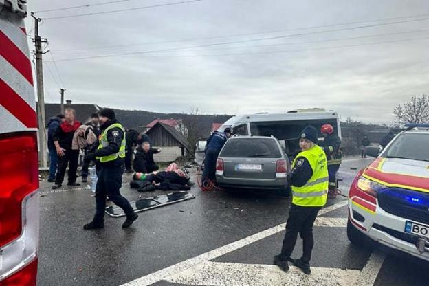 Новини Тернополя - фото з Справа ДТП у Кровінці, де постраждали 11 людей, вже у суді