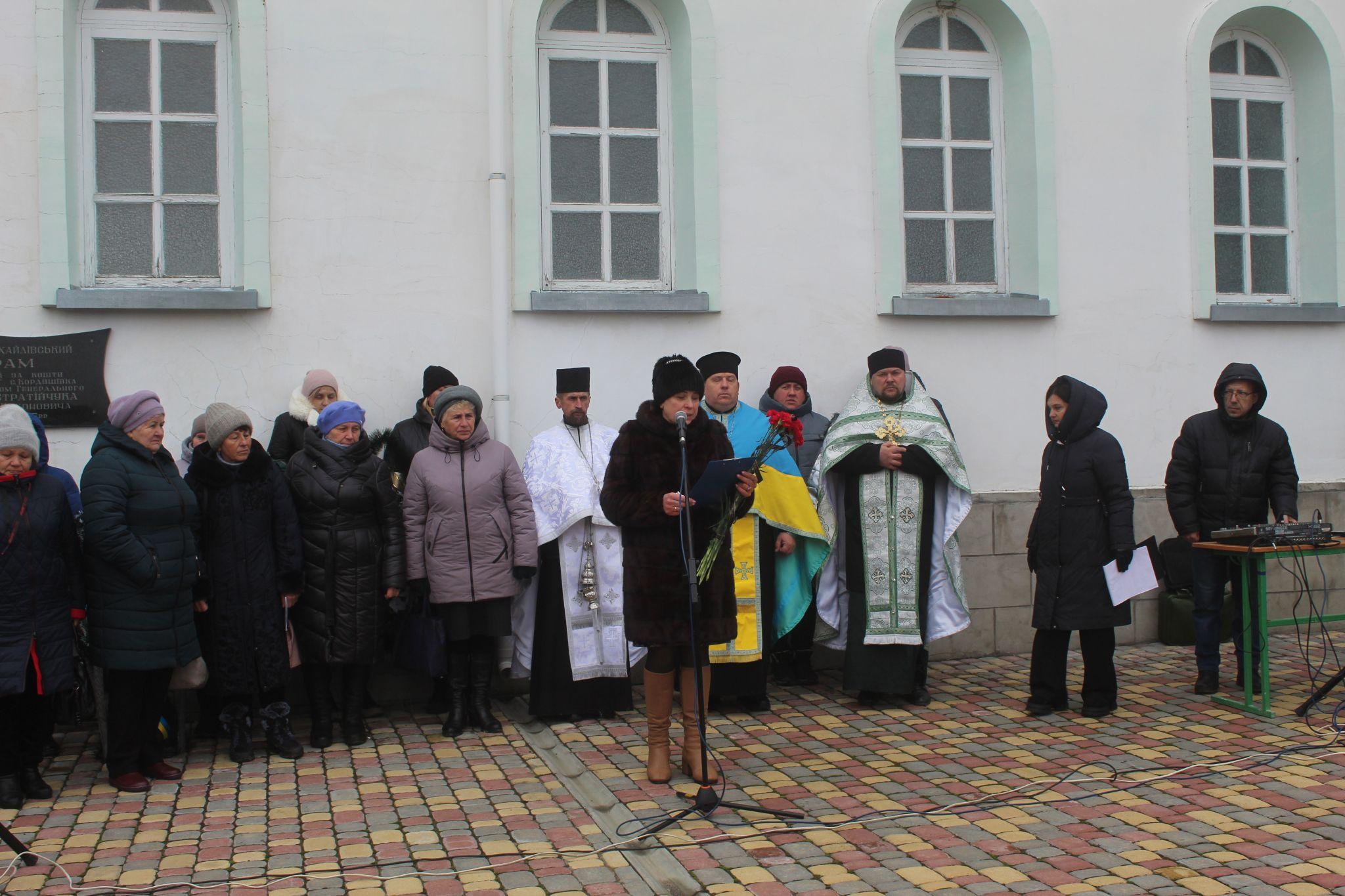 Новини Козятина - фото з В останню путь провели командира, який казав воїнам не «вперед», а «хлопці, за мною»