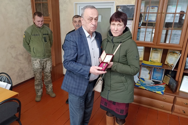 Новини Хмельницького - фото з Трьох військових з Хмельницького району відзначили посмертно. Імена