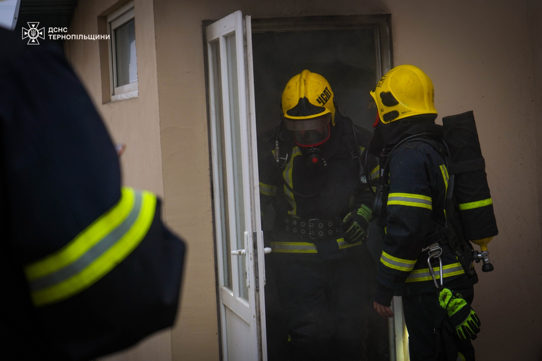 Новини Тернополя - фото з На Симоненка горіла котельня На зображенні може бути: 2 людини та текст