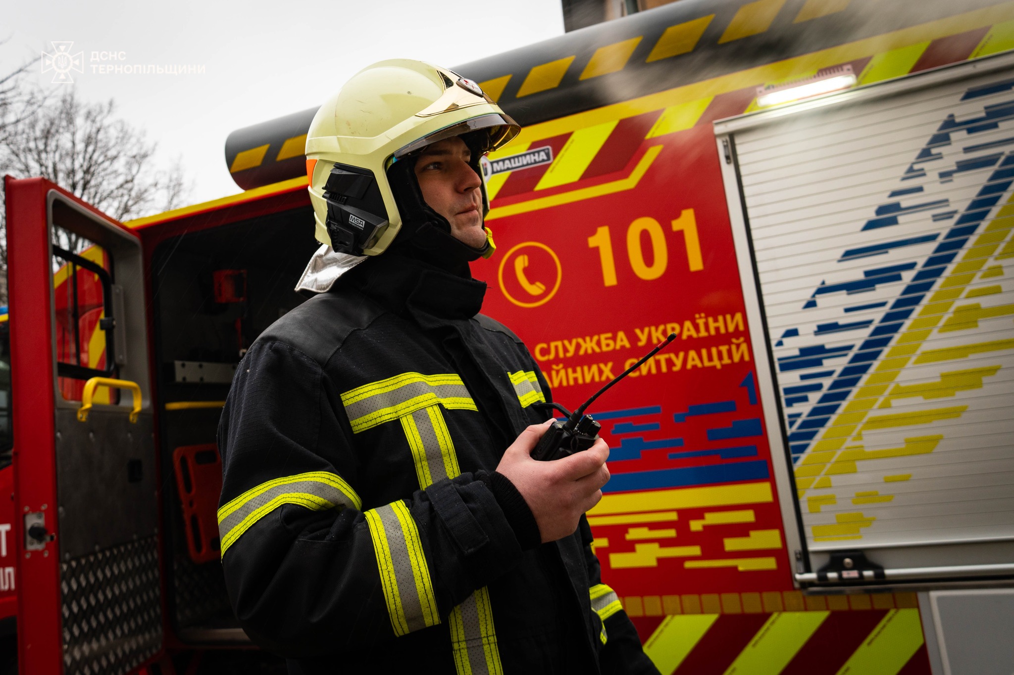 Новини Тернополя - фото з На Симоненка горіла котельня На зображенні може бути: 1 особа, швидка допомога та текст