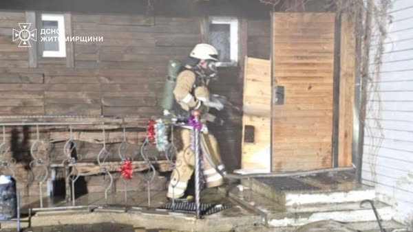 Новини Житомира - фото з Вночі горіла прибудова до кафе в Оліївці