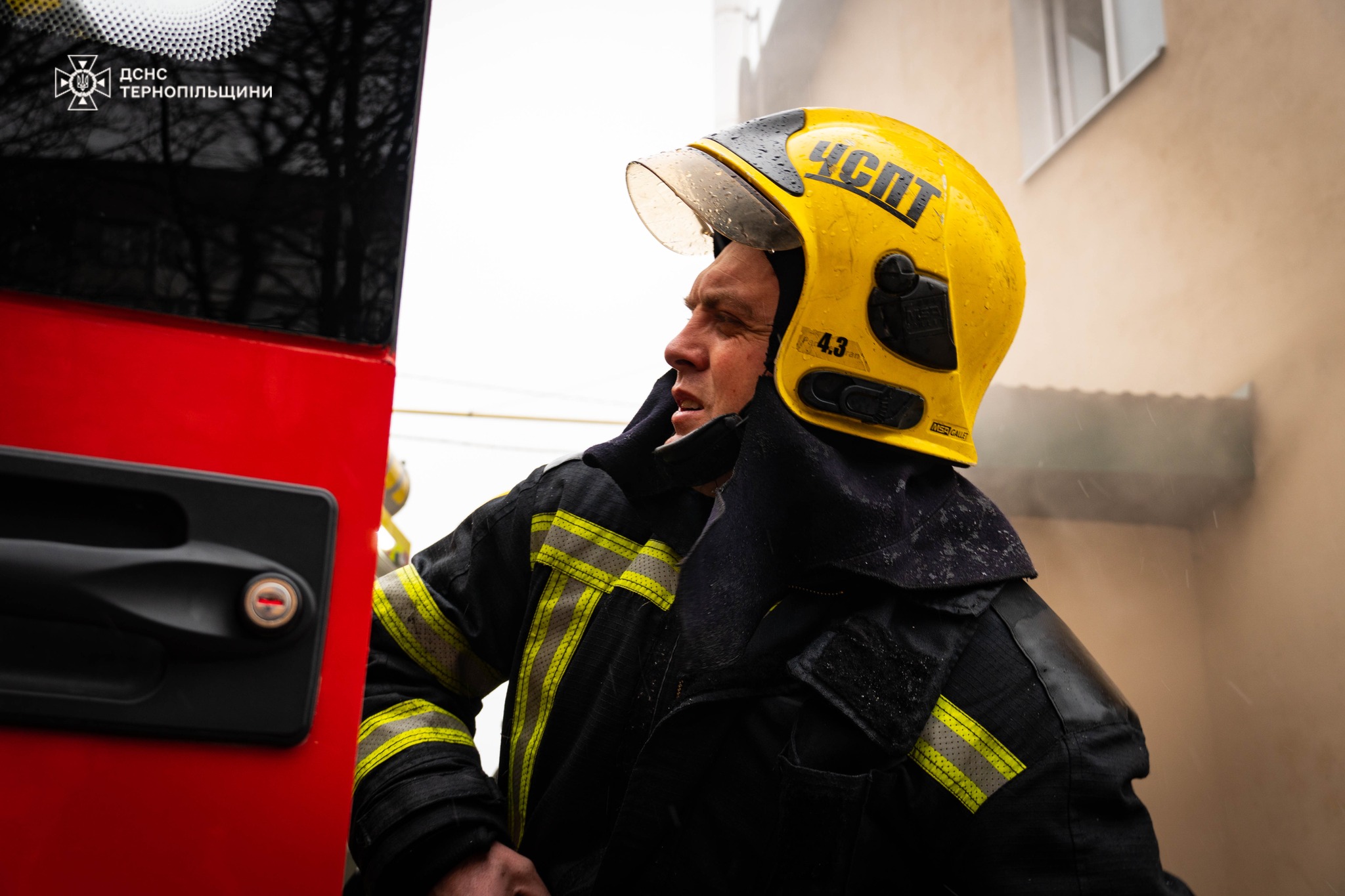 Новини Тернополя - фото з На Симоненка горіла котельня На зображенні може бути: 1 особа та текст