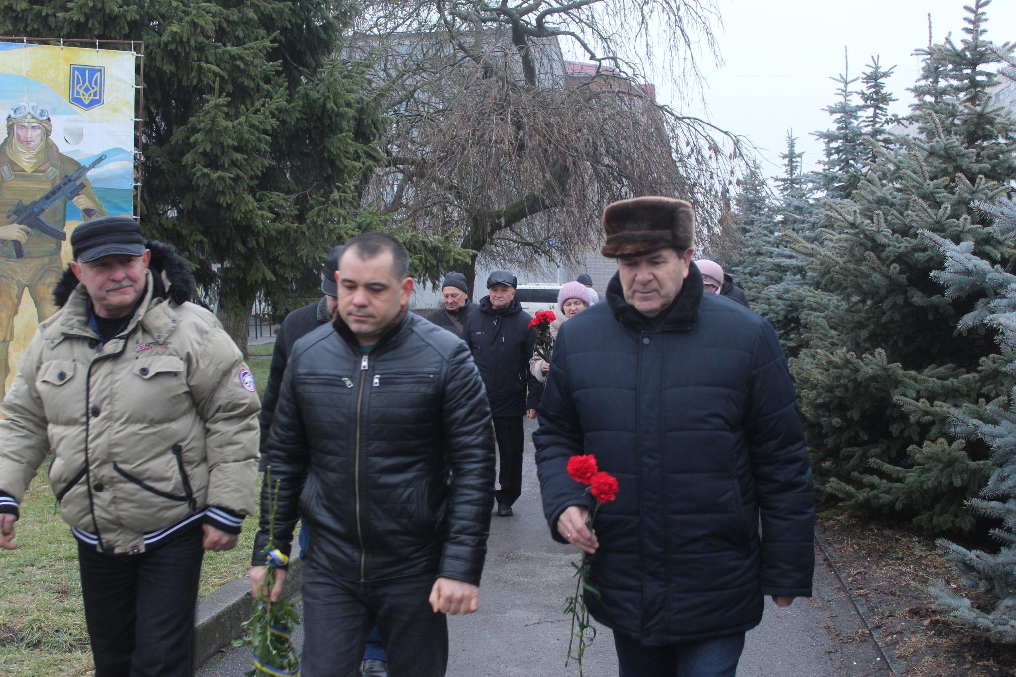 Новини Козятина - фото з При визволенні Козятина полягло 819 воїнів червоної армії і—це історія, яку не можна забути.