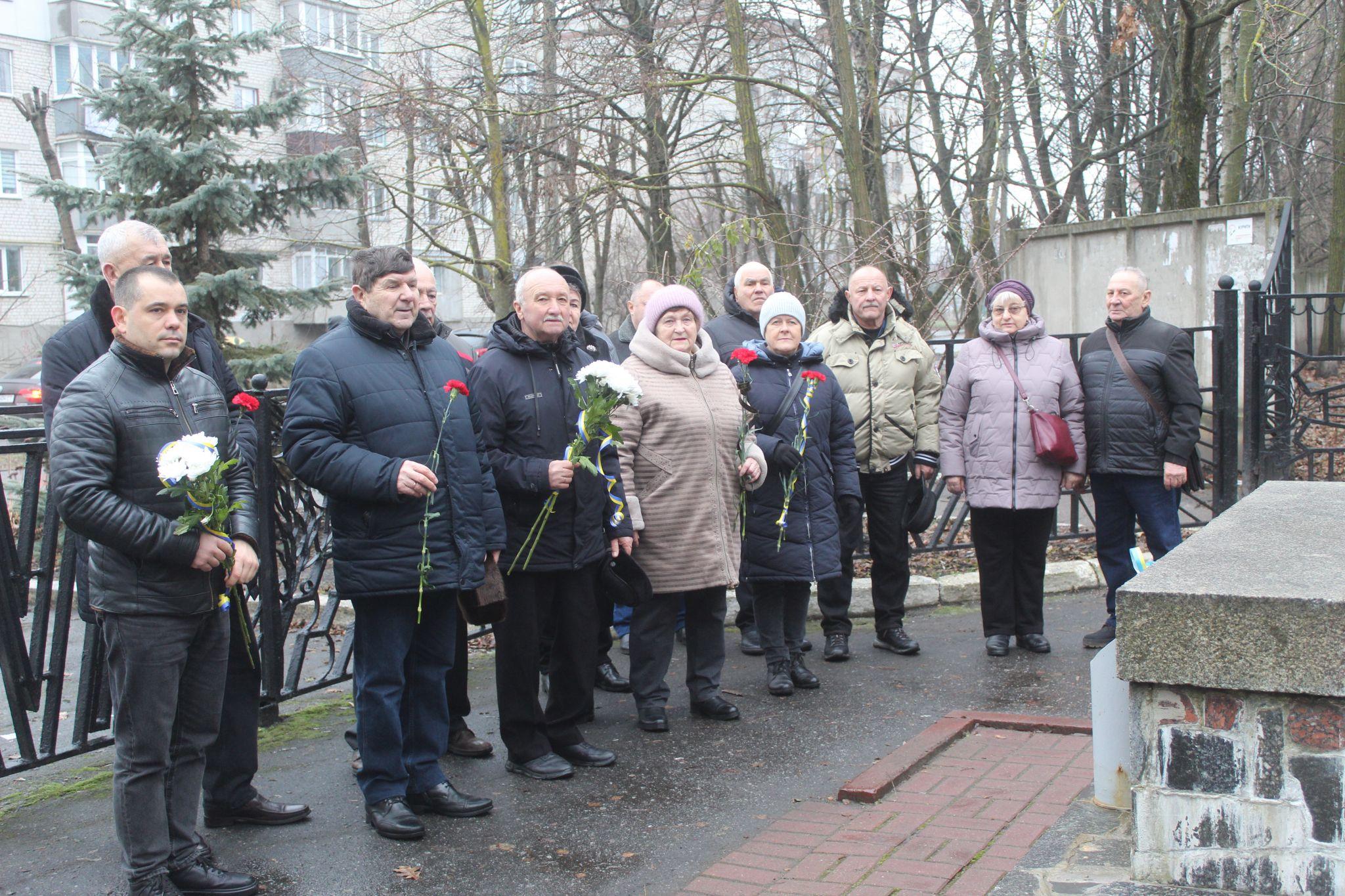 Новини Козятина - фото з При визволенні Козятина полягло 819 воїнів червоної армії і—це історія, яку не можна забути.