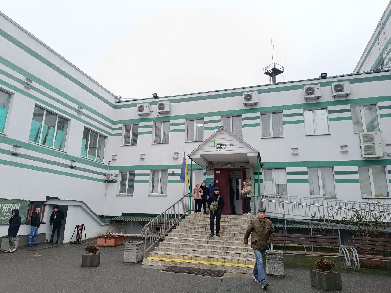 Новини Вінниці - фото з Черги у Вінницькому сервісному центрі МВС: яка причина і чи змінилась ситуація?