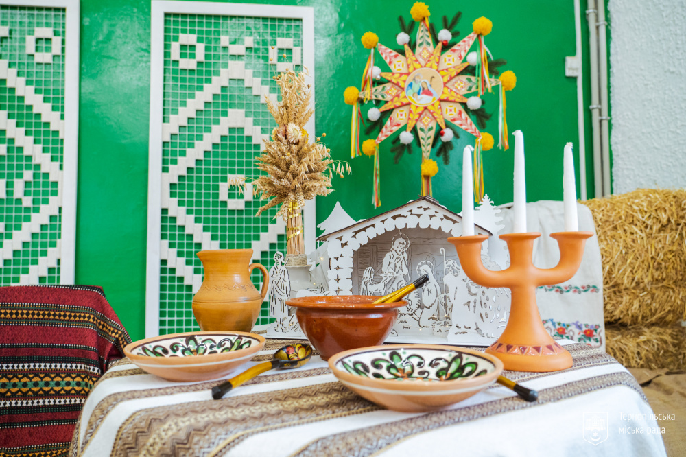 Новини Тернополя - фото з «Різдвяна Свічечка» об'єднала тернопільських пластунів