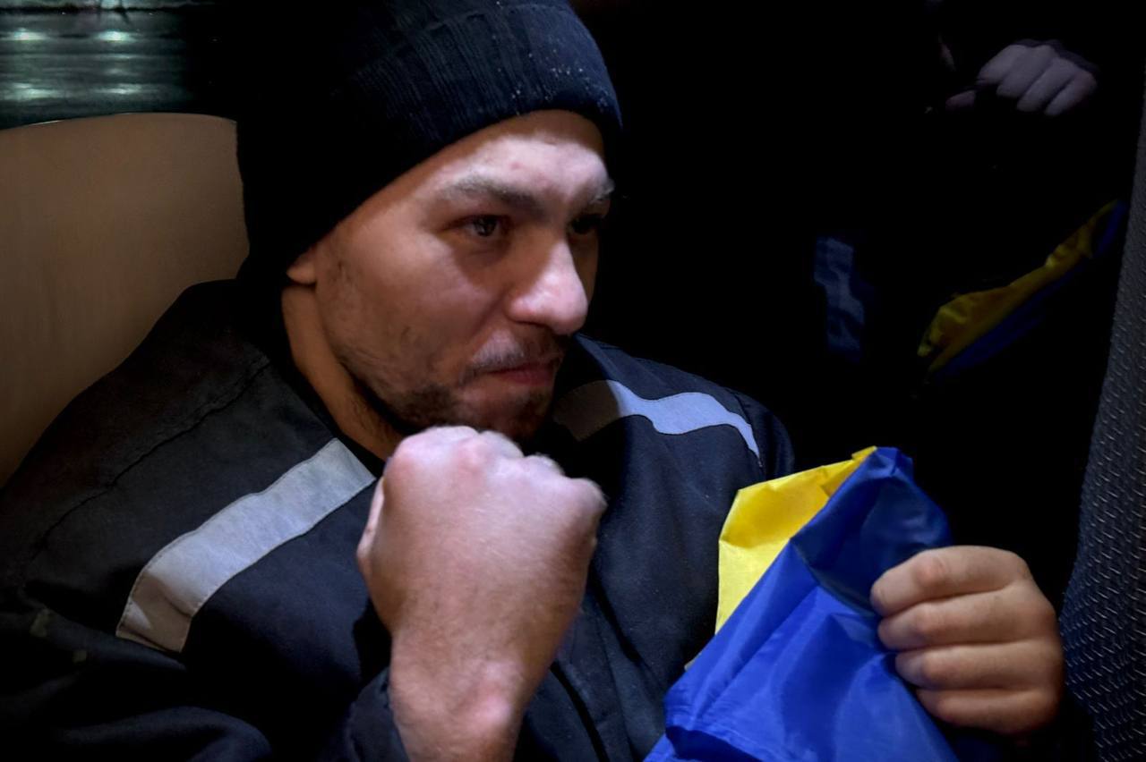 Новини Тернополя - фото з 189 наших Героїв повернулись додому: відбувся великий обмін полонених