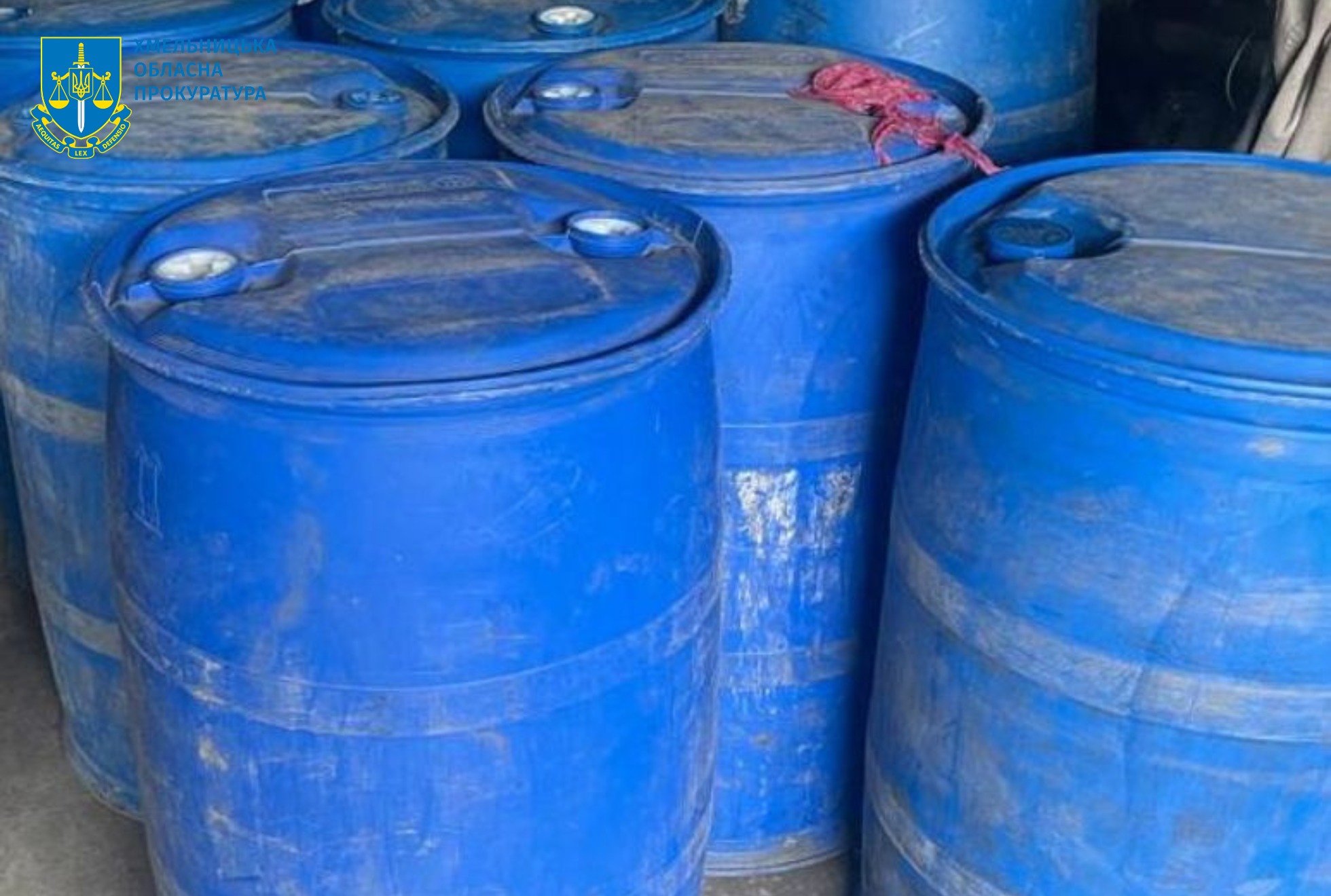 Новини Хмельницького - фото з Власників цеху сурогатного алкоголю звільнили від покарання на Хмельниччині