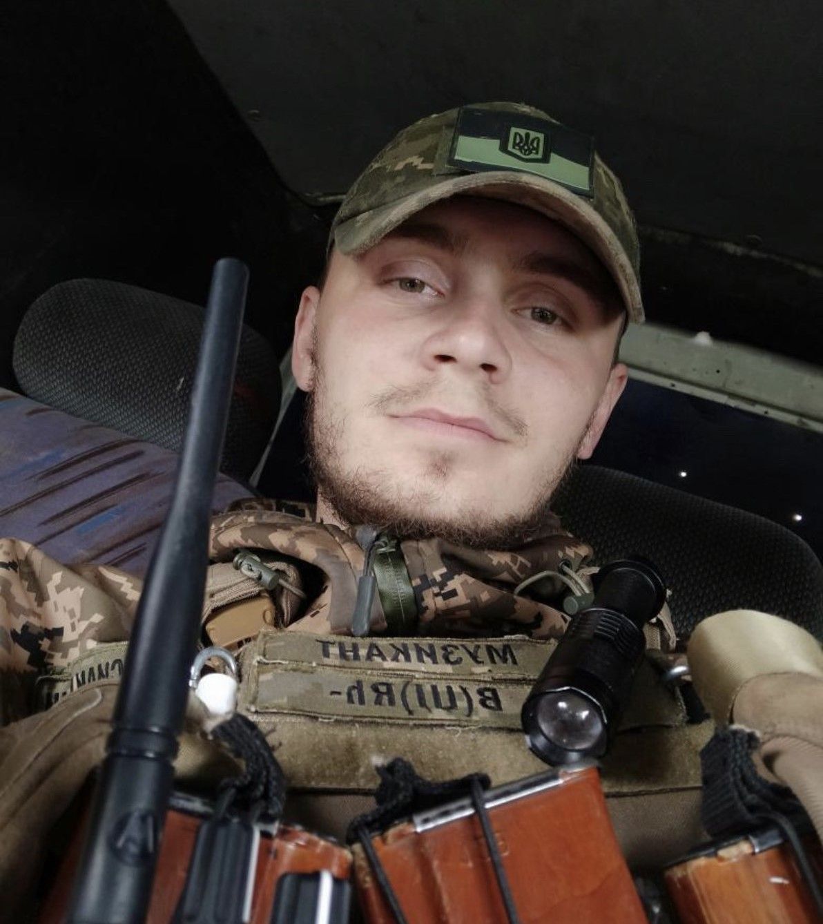 Новини Вінниці - фото з «Тут дві коробки з нагородами для Вінниці»:  чому ТЦК не вручає мамі орден сина?