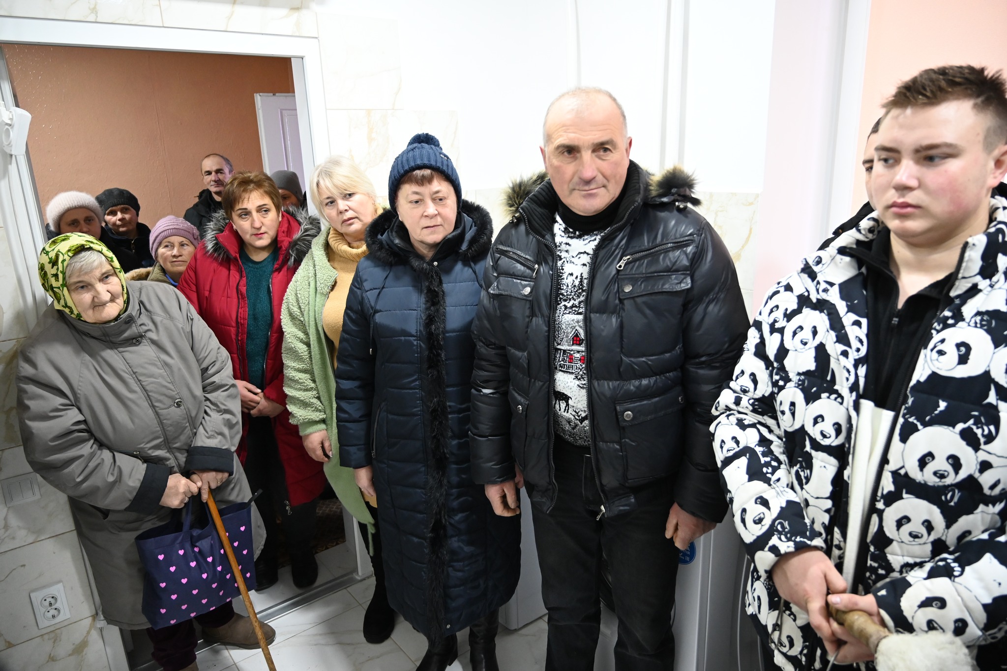 На зображенні може бути: 6 людей