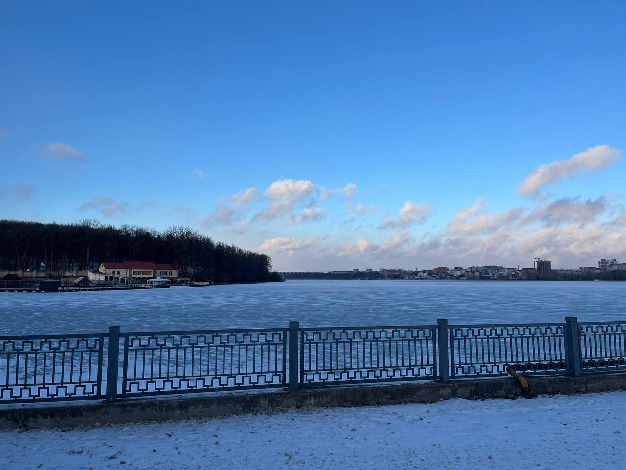 Новини Тернополя - фото з Водохреще 2025: де пірнути в ополонку в Тернополі та поради від медиків