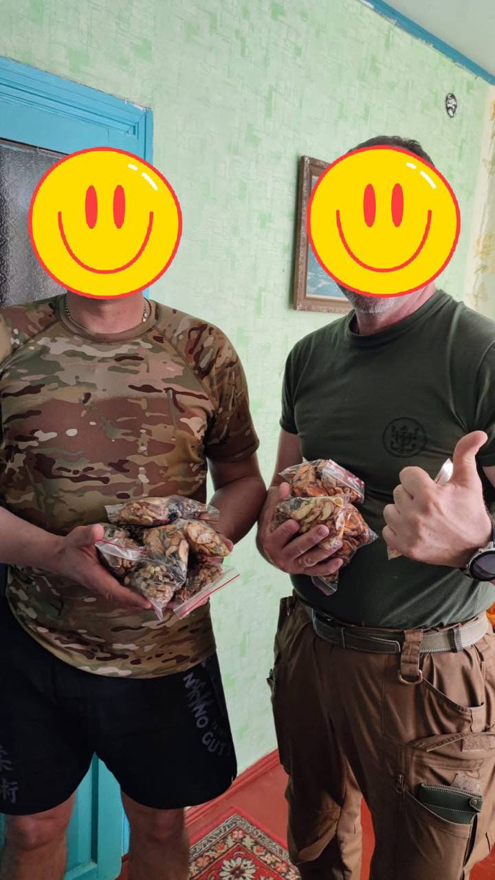 Новини Тернополя - фото з Від окопних свічок до консервації: родина на Теребовлянщині об'єднує людей для допомоги ЗСУ