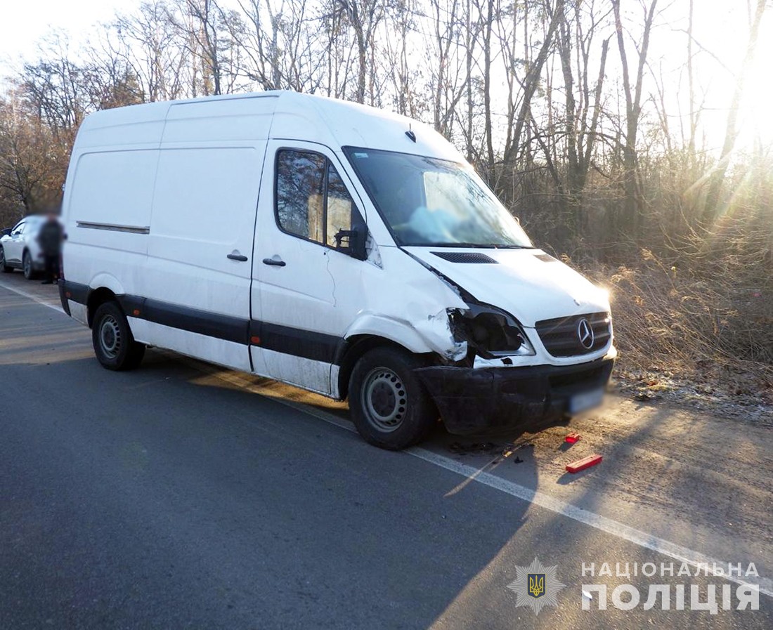 Новини Житомира - фото з Неподалік Коростишева житомирянин на бусі збив жінку, що йшла узбіччям поліцейські встановлюють обставини дтп з травмуванням пішохода неподалік коростишева