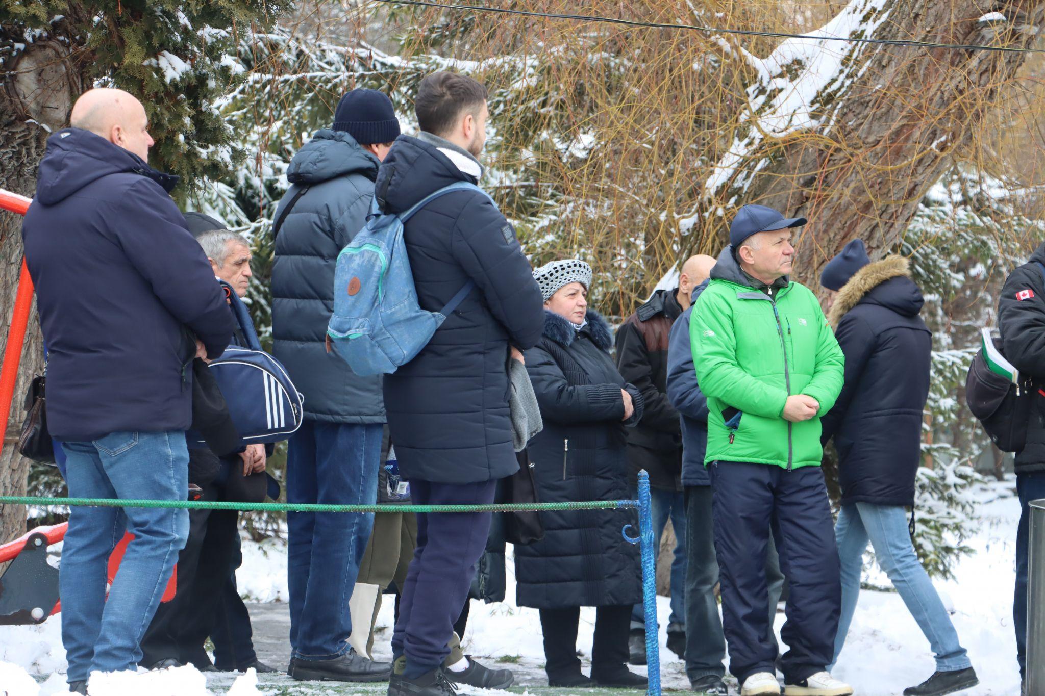Новини Тернополя - фото з Тернополяни занурюються у крижану воду на Водохреща: шукайте себе та знайомих на фото!