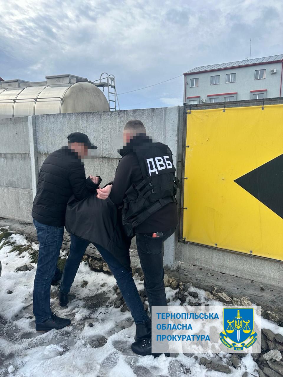 Новини Тернополя - фото з 3000 доларів за водійське посвідчення: на хабарі затримали жителя Тернопільського району