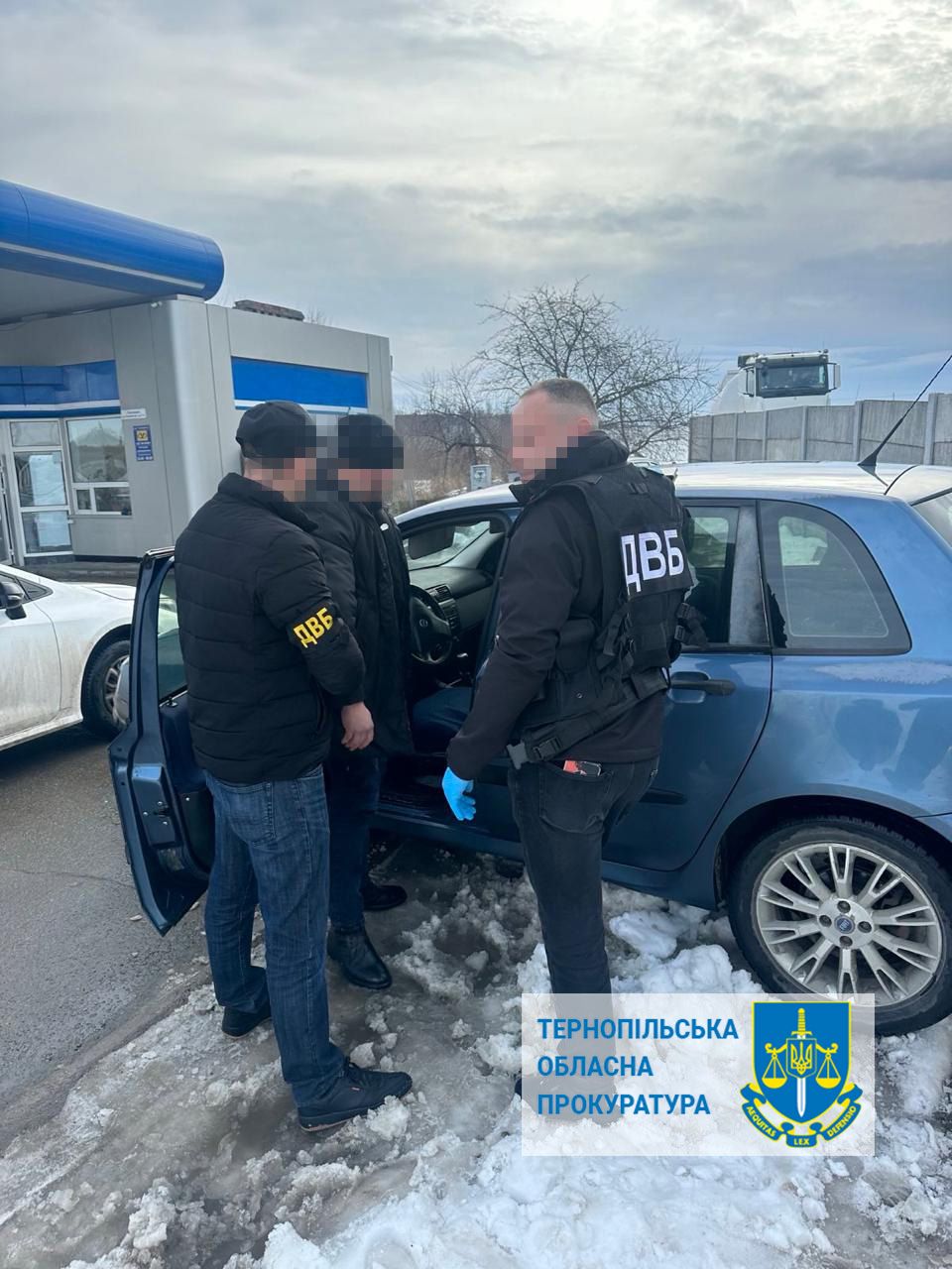 Новини Тернополя - фото з 3000 доларів за водійське посвідчення: на хабарі затримали жителя Тернопільського району